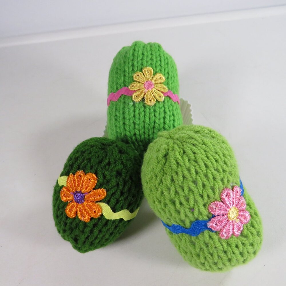 Hand Knit Easter Eggs with hand sewn accents (NO GLUE) all fabric Retro Ric Rac